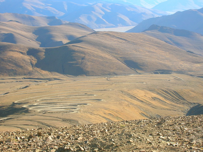 The road up to Everest base camp.